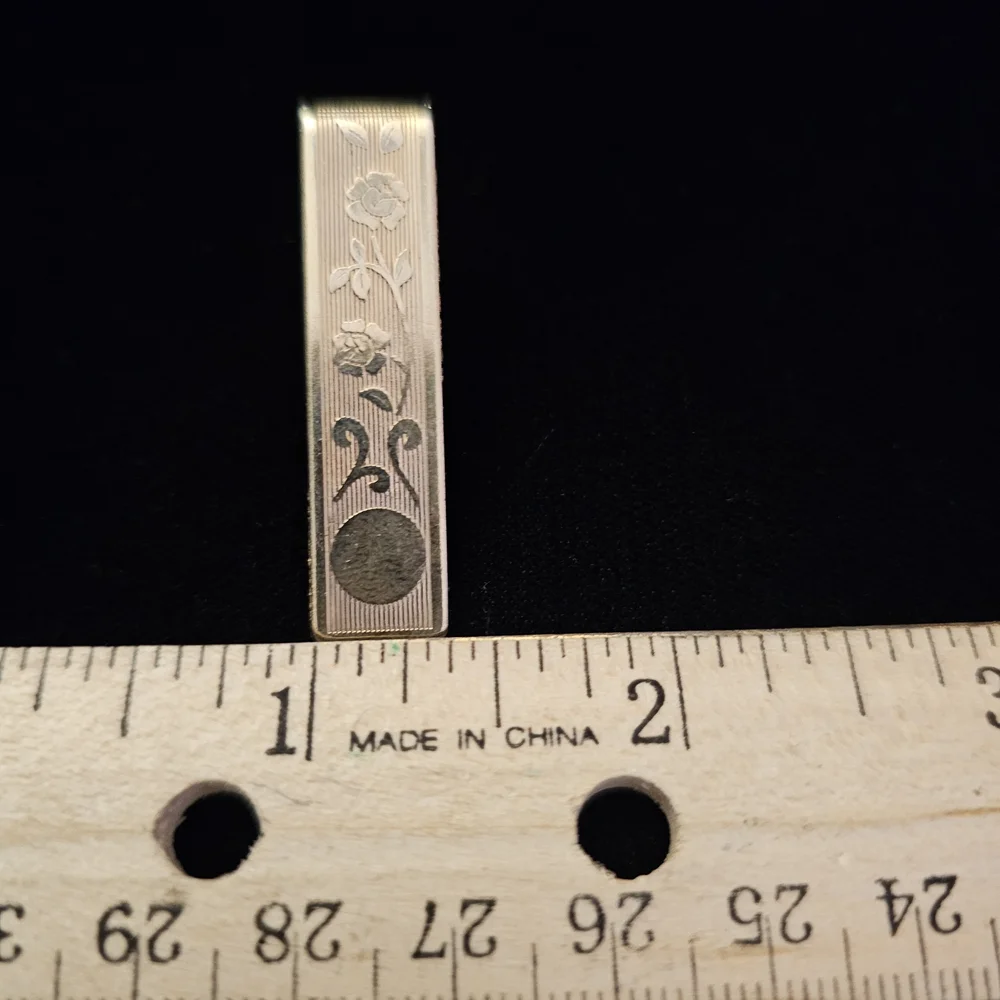 Vintage Gold Tone with Rose Detail Cufflink & Tie Bar Set